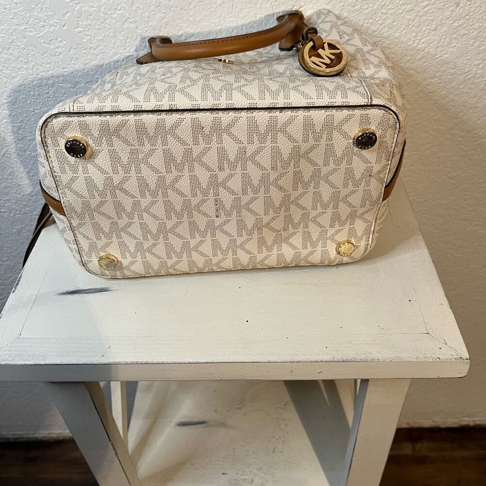 Michael Kors Greenwich large vanilla MK logo handbag crossbody Casual Office - Picture 8 of 12